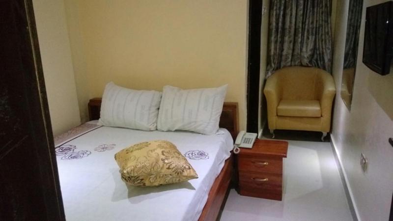 Ben Auto Hotel Lagos Exterior foto