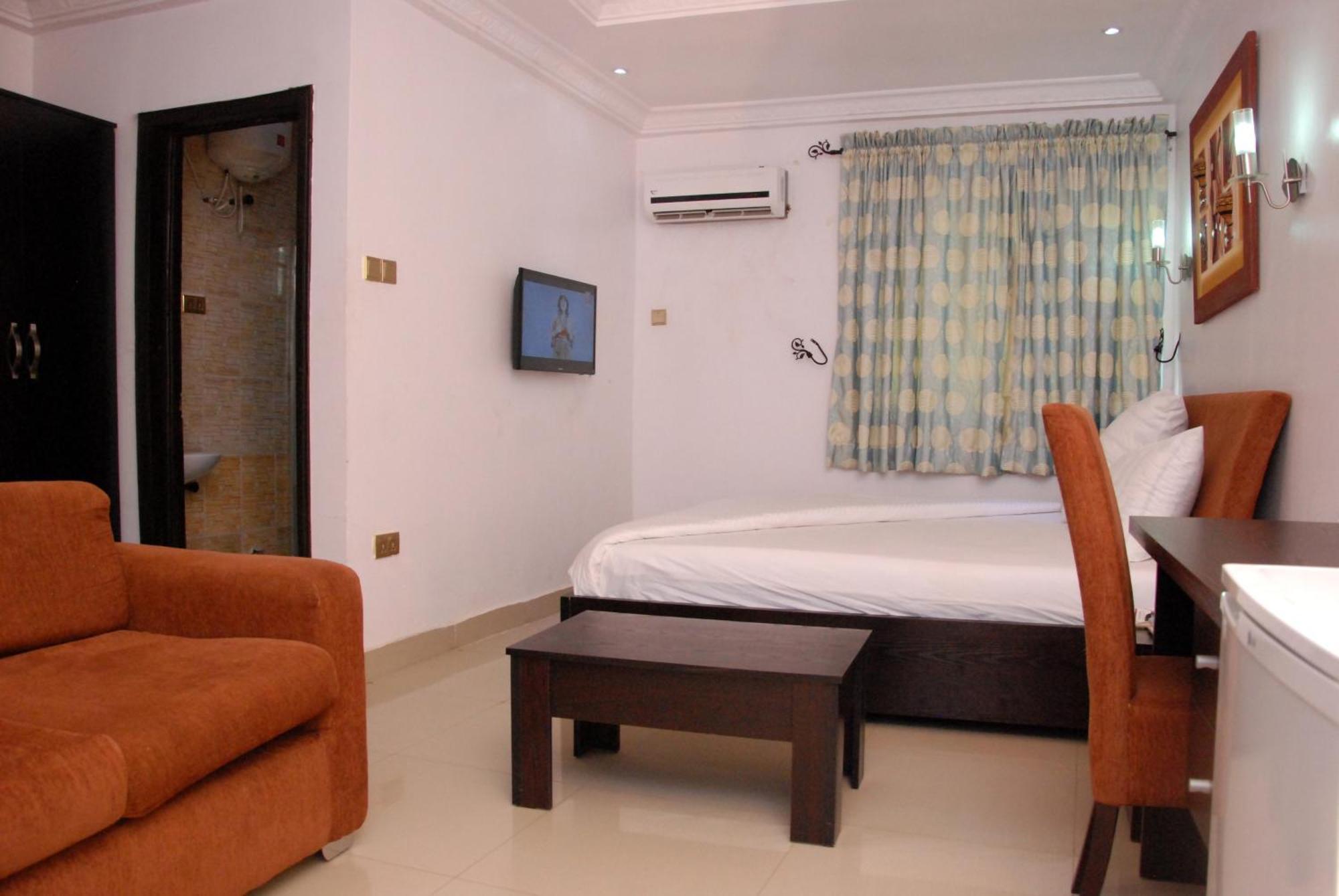 Ben Auto Hotel Lagos Exterior foto