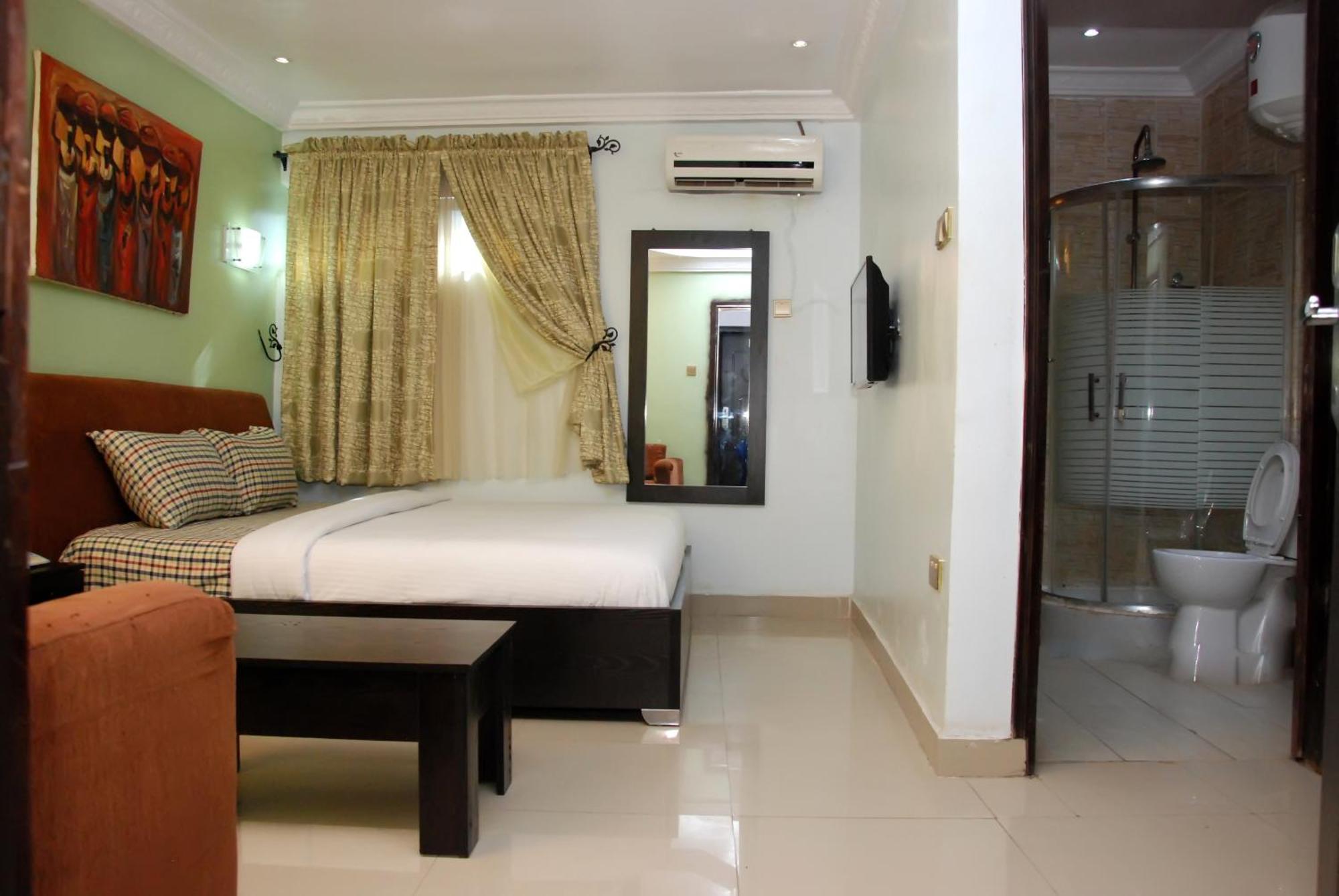 Ben Auto Hotel Lagos Exterior foto